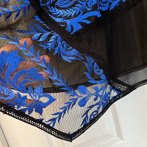 Venus woman’s blouse size 14 - Picture 2 of 10